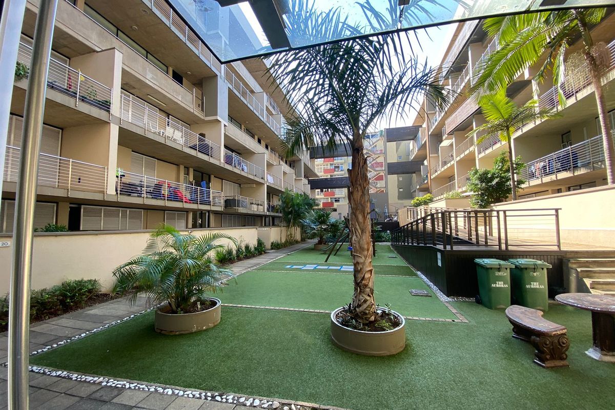 Modern 2 Bedroom, 2 Bathroom Apartment at The Auroras - Photo 3