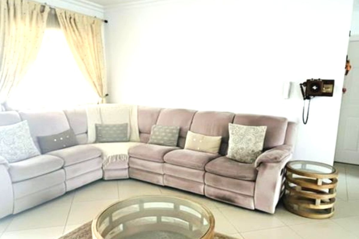 Exclusive 3 Bedroom Stepless Home for Sale in an Intimate Gated Complex – Broadlands - Photo 3