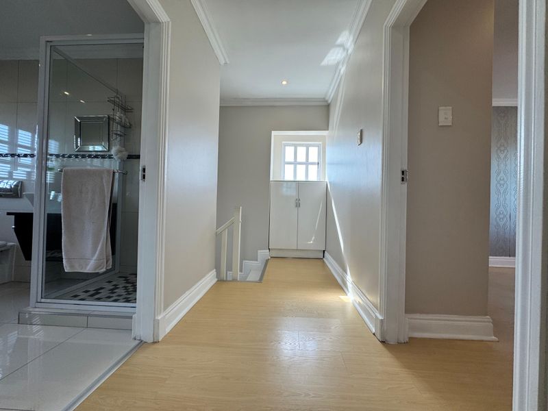 Elegant 3-Bedroom Home in Secure Edgemount Estate. - Photo 6