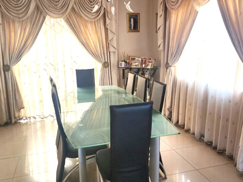 Spacious 3-Bedroom Home in Secure Broadlands Estate. - Photo 8