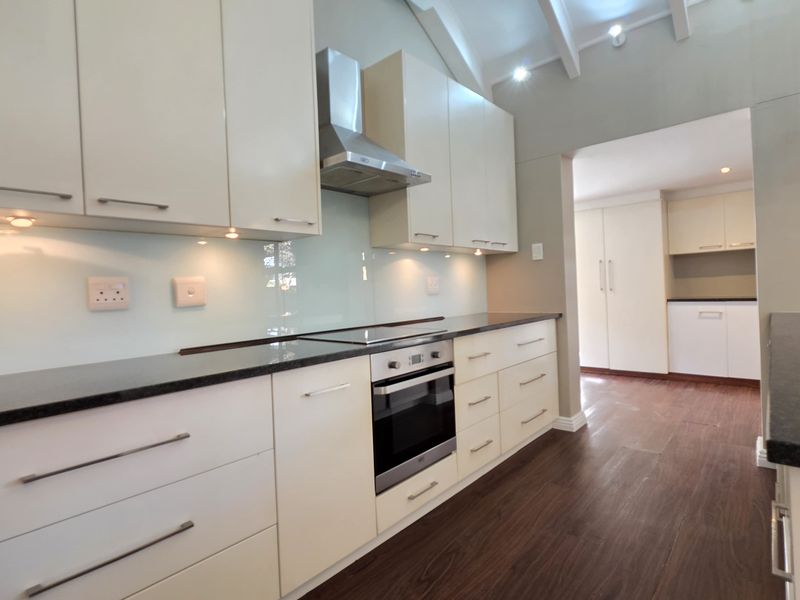 Townhouse For Sale In Umhlanga - Photo 3