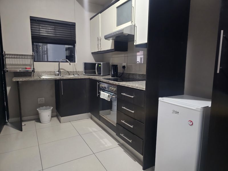 Prime Property presents - fully furnished - Photo 6