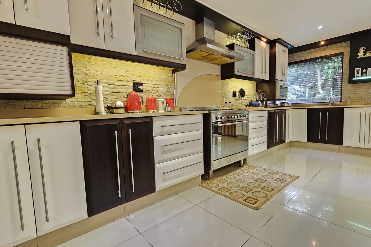 This is not just a home, it's a lifestyle - Photo 3