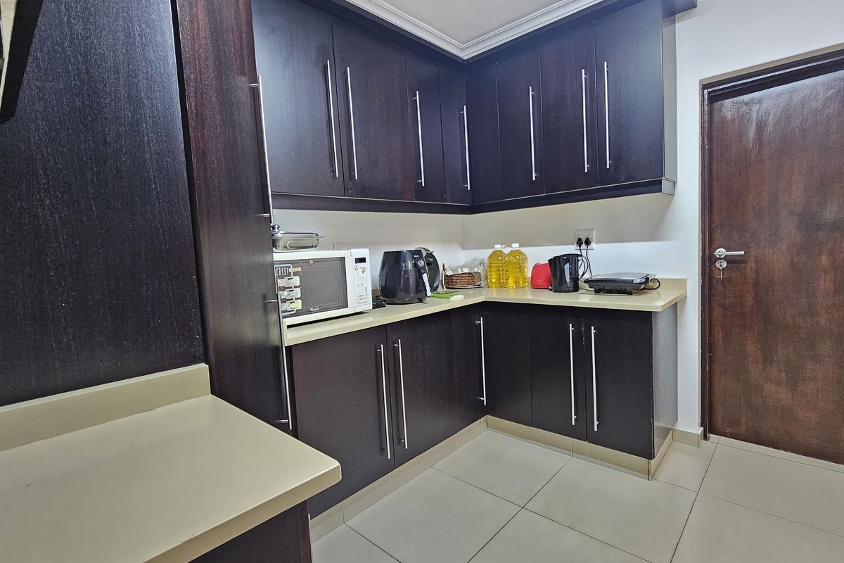 This is not just a home, it's a lifestyle - Photo 5