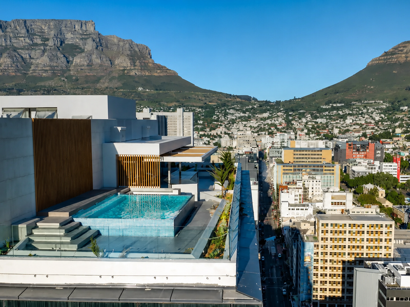 Luxury Living with Iconic Harbour Views in the City! - Photo 3
