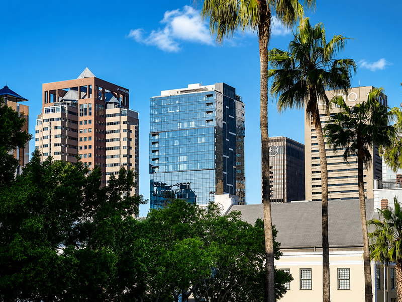 Luxury Living with Iconic Harbour Views in the City! - Photo 1