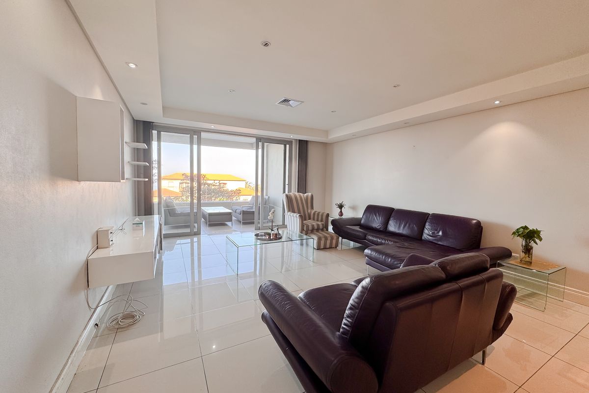 Spacious 3-bedroom Apartment For Rent. - Photo 2