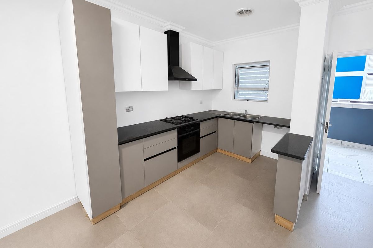Upmarket and Super modern - Photo 3