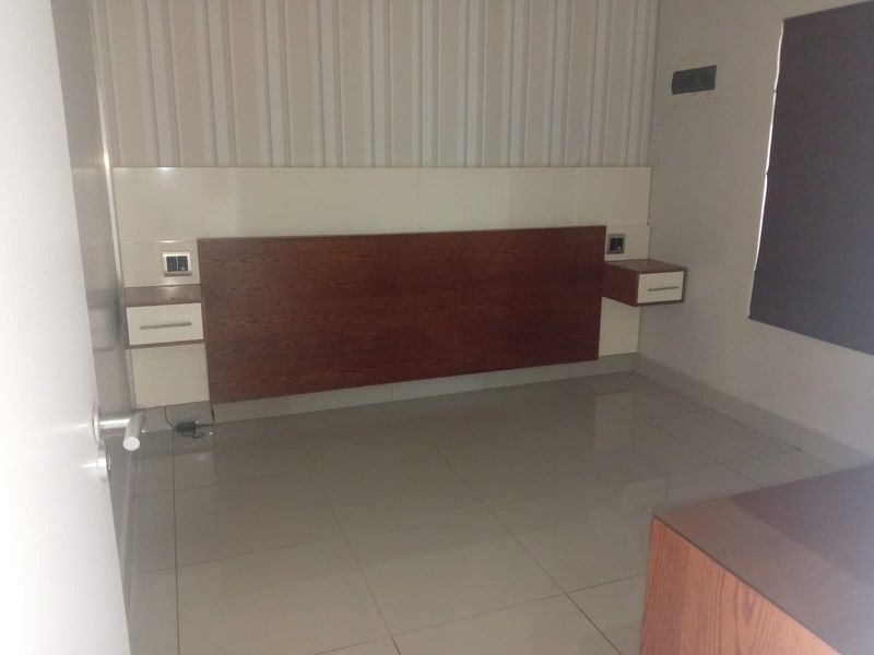 Prime  Property Presents A Stunning Two Bedroom Apartment Situated In Umhlanga Ridge For Sale - Photo 9