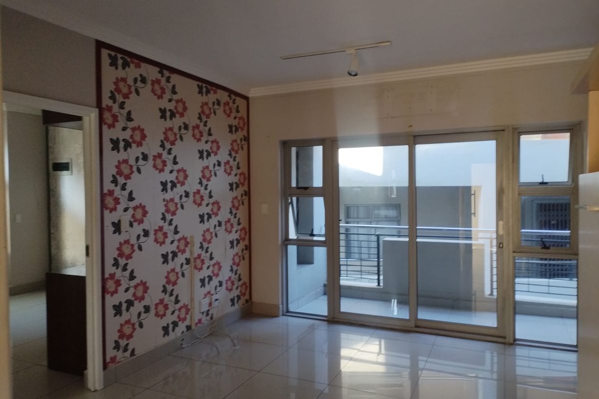 Affordable 2 Bedroom Apartment for sale!! Good investments !!! - Photo 4