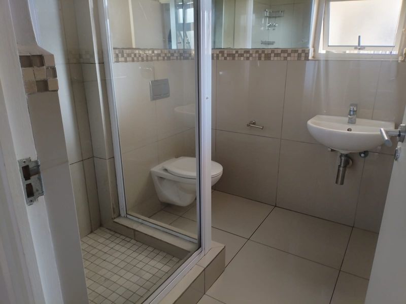 Affordable 2 Bedroom Apartment for sale!! Good investments !!! - Photo 5