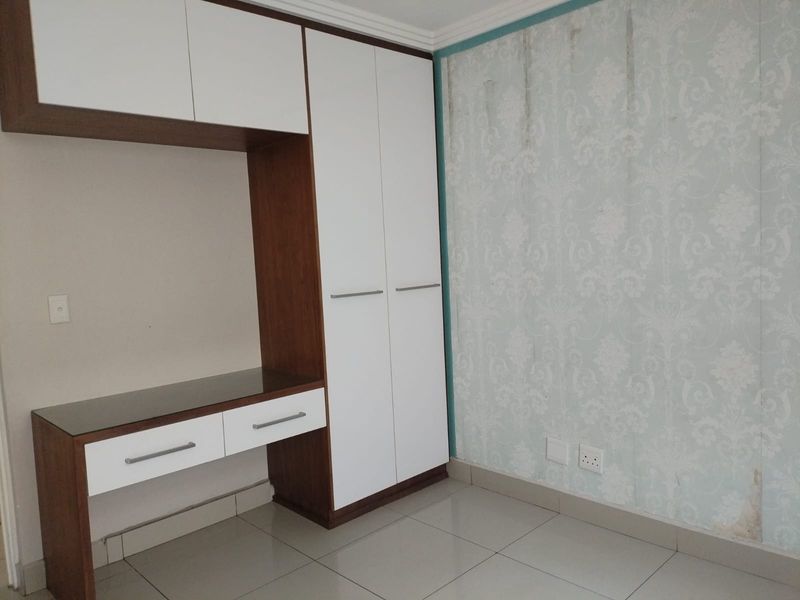 Affordable 2 Bedroom Apartment for sale!! Good investments !!! - Photo 10