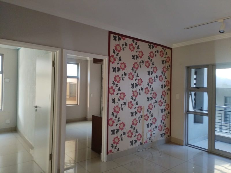 Affordable 2 Bedroom Apartment for sale!! Good investments !!! - Photo 3