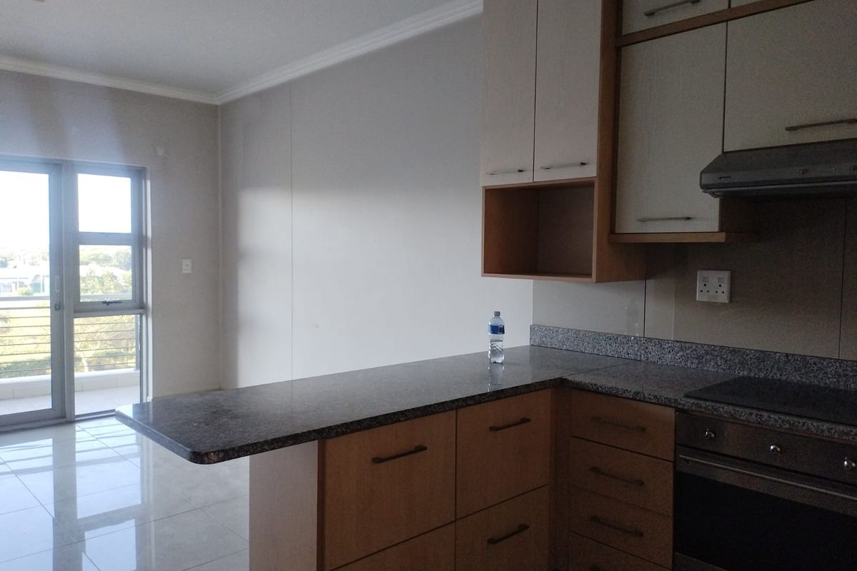 Cheapest two beds, two baths and two parking bays in Gatway area - Photo 5