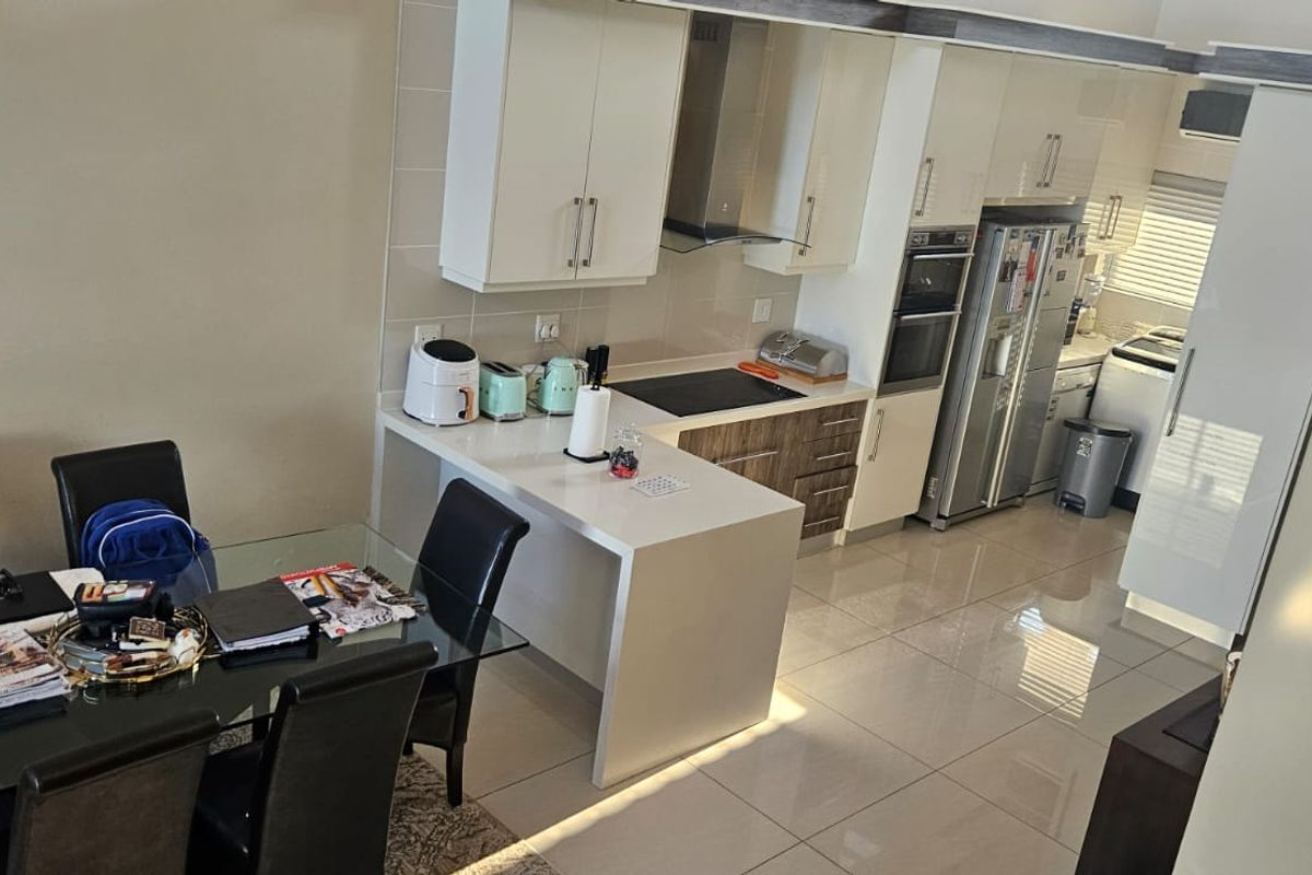 Prime Property presents The Raffles apartment for rent - Photo 4