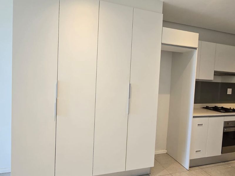 Studio Apartment For Sale - Photo 3