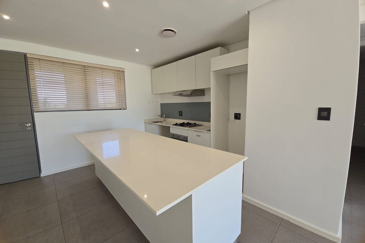 Modern 2-Bedroom Apartment for Sale in Pebble Beach, Sibaya - Photo 4