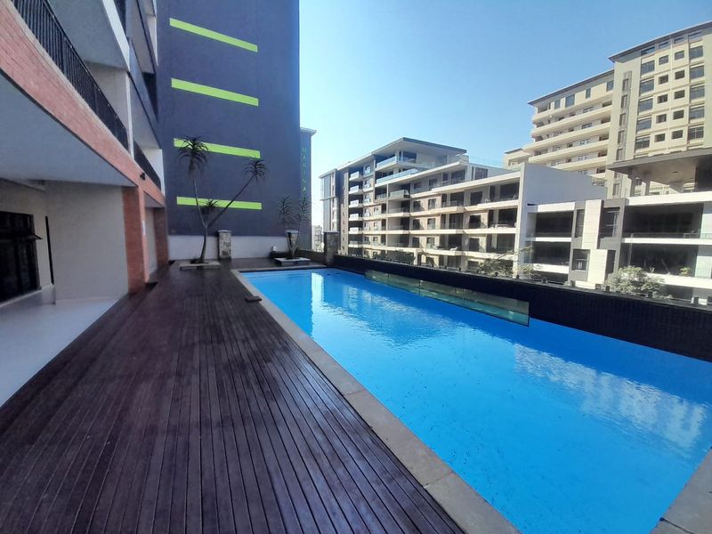 Fully Furnished 2 Bedroom, 2 Bathroom Rental – Move-In Ready Luxury Living - Photo 2