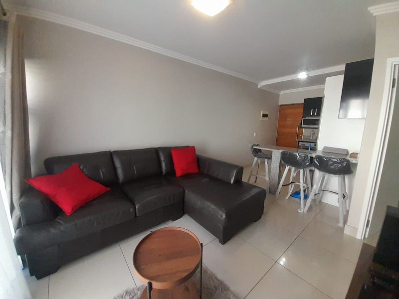 Fully Furnished 2 Bedroom, 2 Bathroom Rental – Move-In Ready Luxury Living - Photo 8