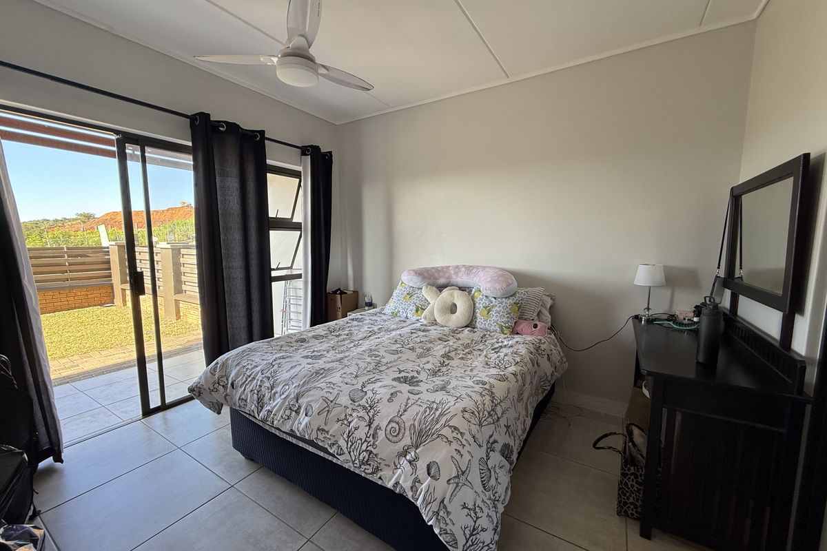 1 Bedroom 1 Bathroom Modern Garden Apartment in Umhlanga - Photo 2