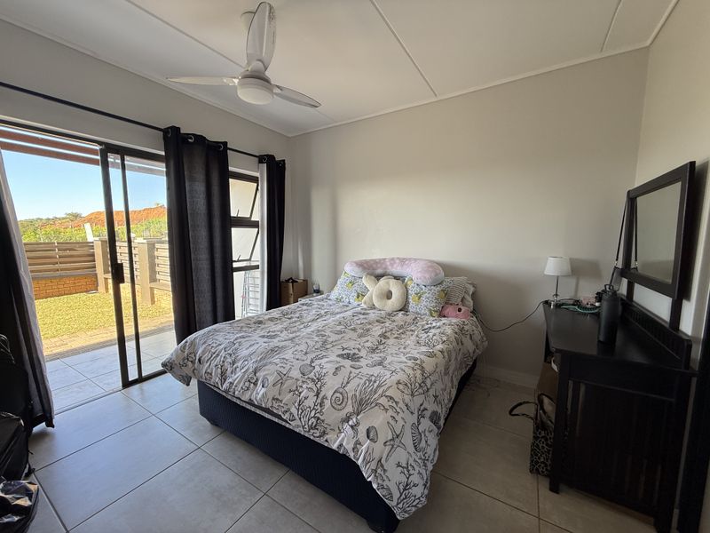 1 Bedroom 1 Bathroom Modern Garden Apartment in Umhlanga - Photo 2