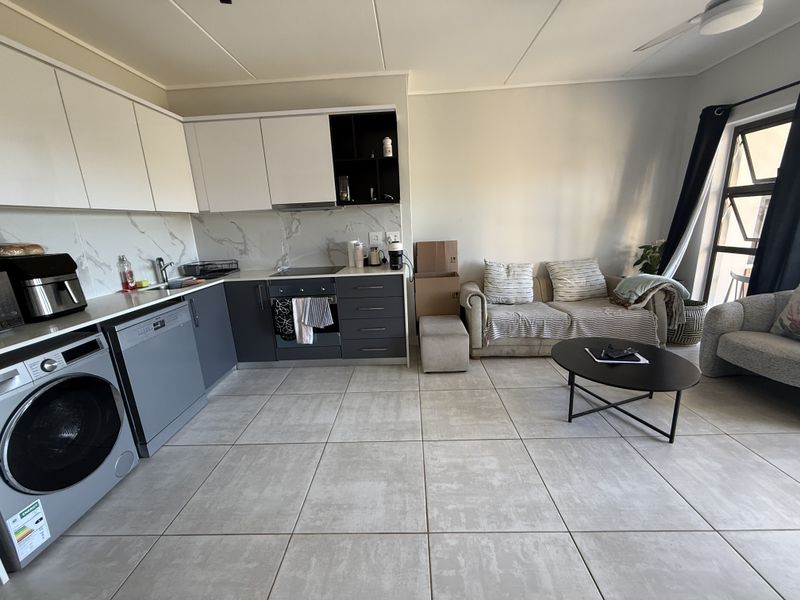 1 Bedroom 1 Bathroom Modern Garden Apartment in Umhlanga - Photo 5