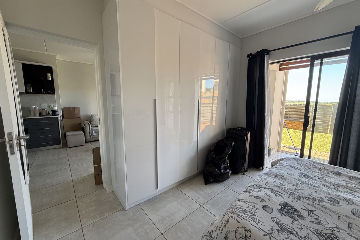 1 Bedroom 1 Bathroom Modern Garden Apartment in Umhlanga - Photo 3