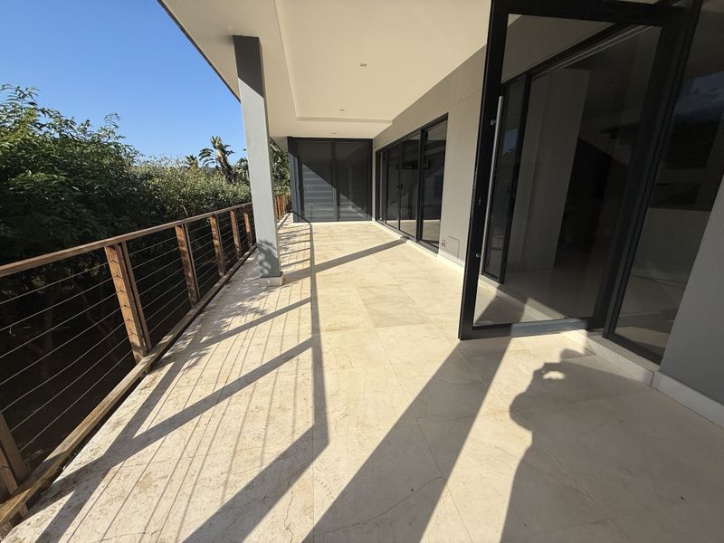 Stunning 5 Bedroom Freestanding Home in Zimbali Coastal Estate - Photo 9