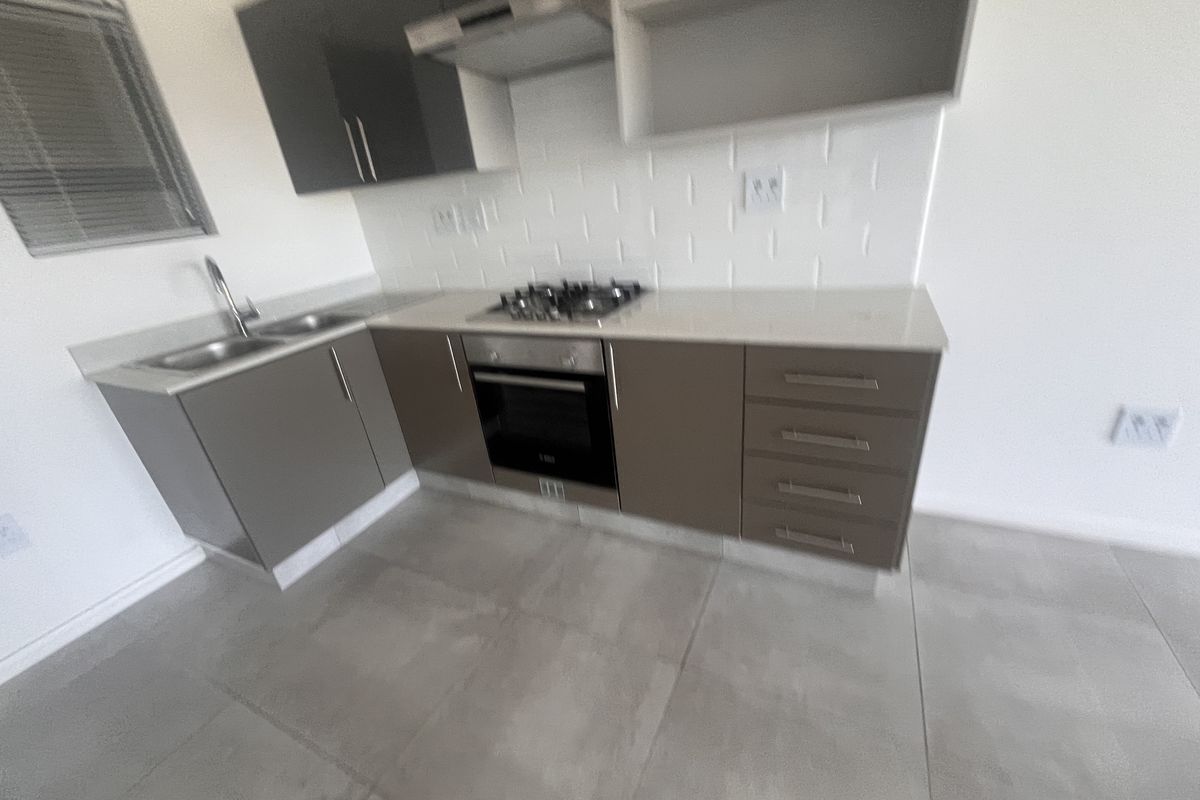 2 Bedroom 2 bathroom Umhlanga Apartment - Photo 2