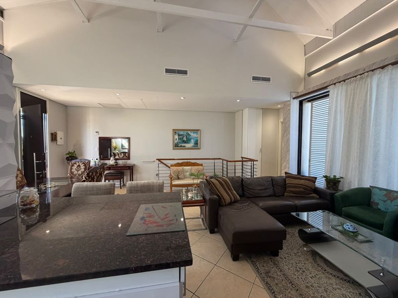 Spacious Fully Furnished 2-Bedroom Apartment To Rent - Photo 7