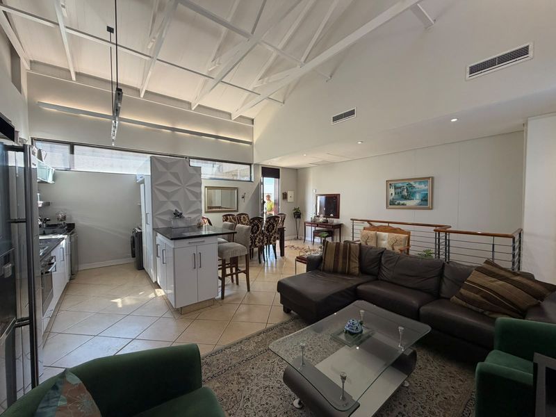 Spacious Fully Furnished 2-Bedroom Apartment To Rent - Photo 6