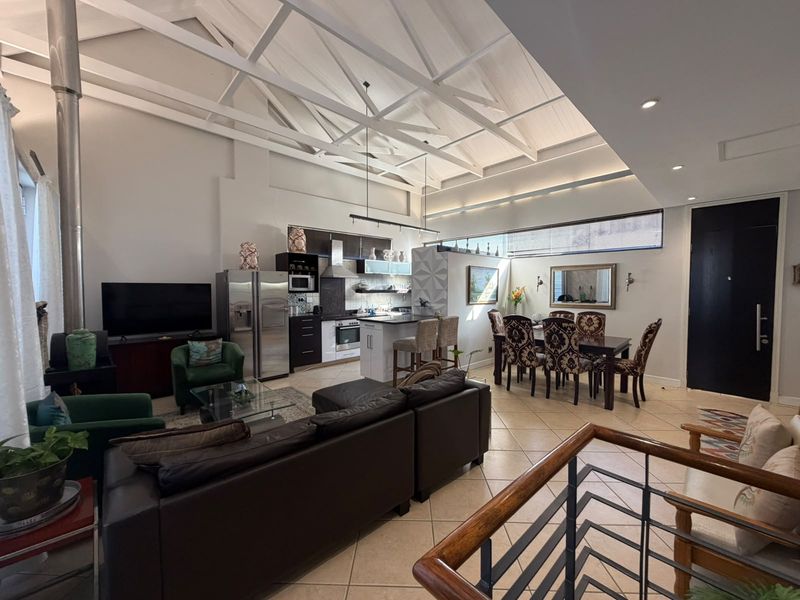 Spacious Fully Furnished 2-Bedroom Apartment To Rent - Photo 3