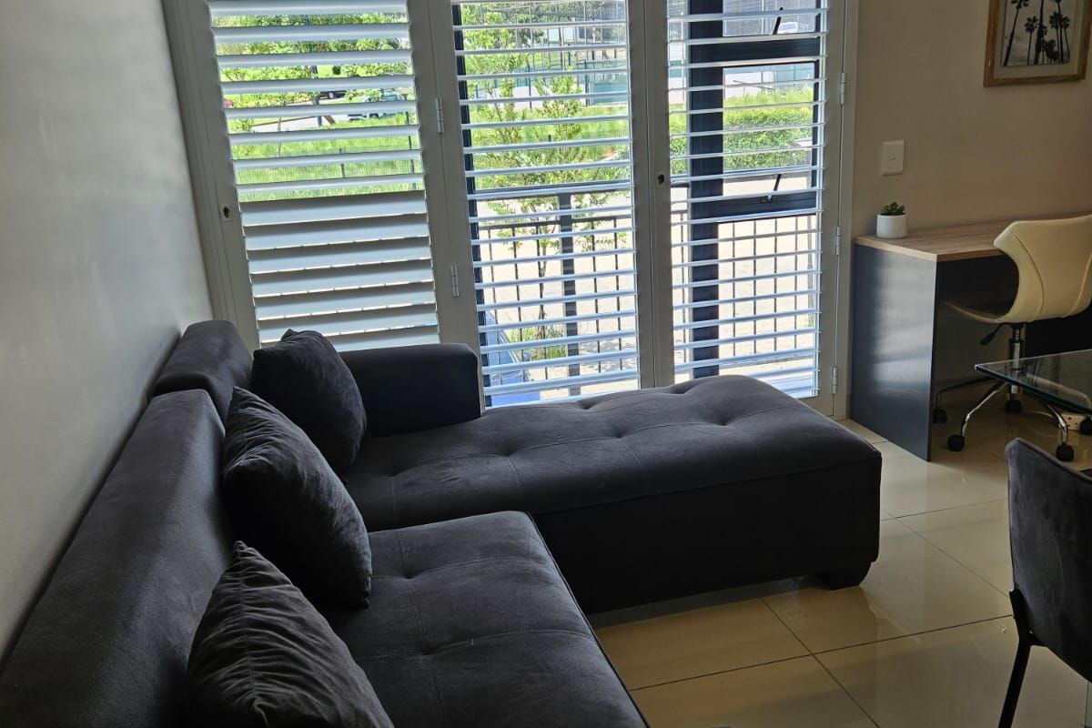 Stunning 1 bed 1 bath apartment in Umhlanga - Photo 3