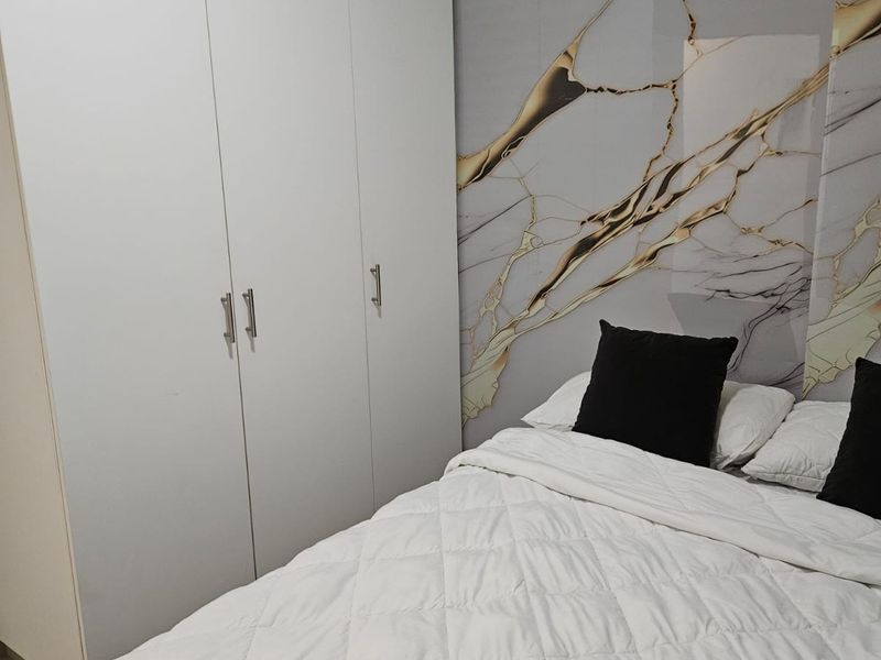 Stunning 1 bed 1 bath apartment in Umhlanga - Photo 4