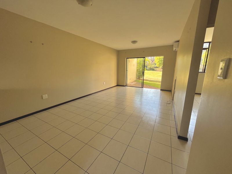 Modern 2-Bedroom Apartment To Let in Mount Edgecombe - Photo 4