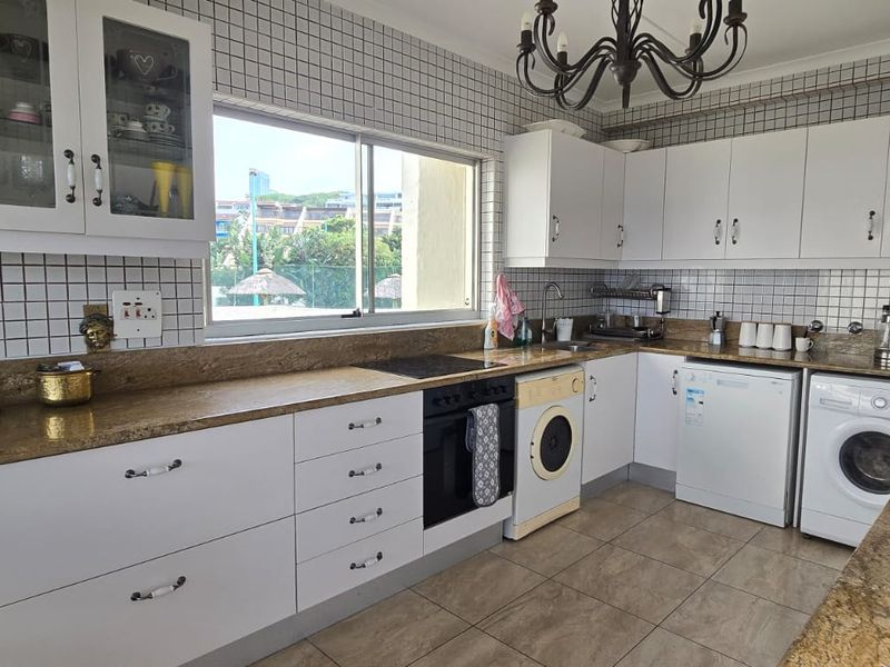 Fully Furnished Beachfront Apartment for Rent in Umhlanga Central - Photo 10