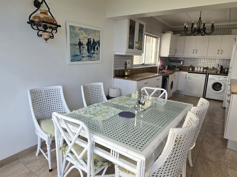 Fully Furnished Beachfront Apartment for Rent in Umhlanga Central - Photo 8