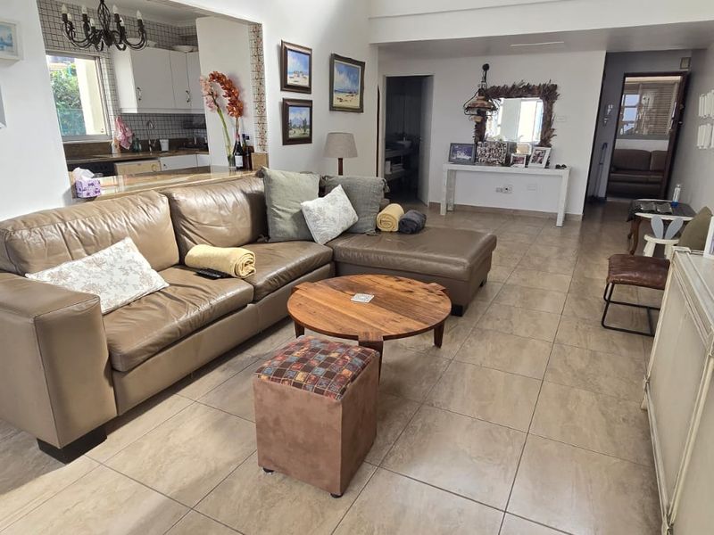 Fully Furnished Beachfront Apartment for Rent in Umhlanga Central - Photo 5