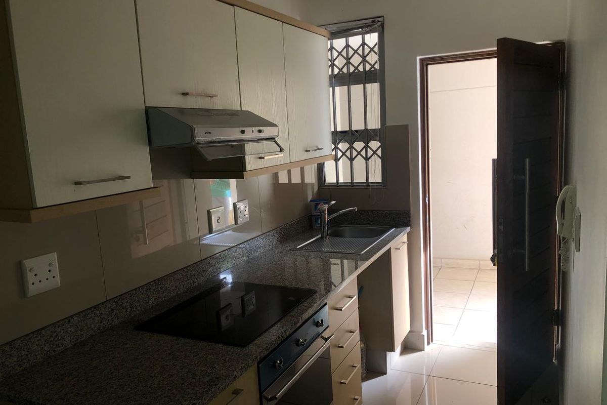 Ground floor two bedroom for sale - Photo 4