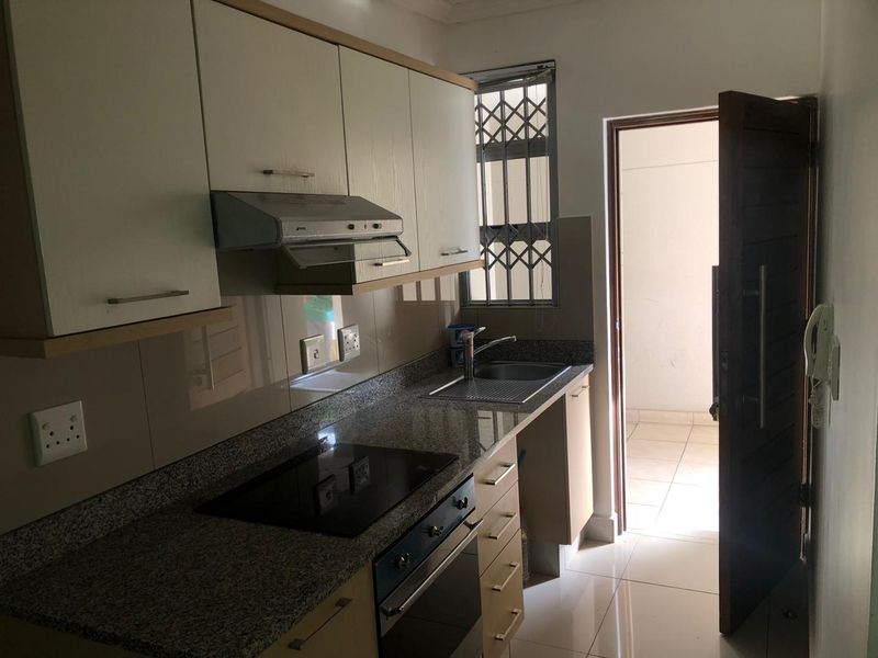 Ground floor two bedroom for sale - Photo 4