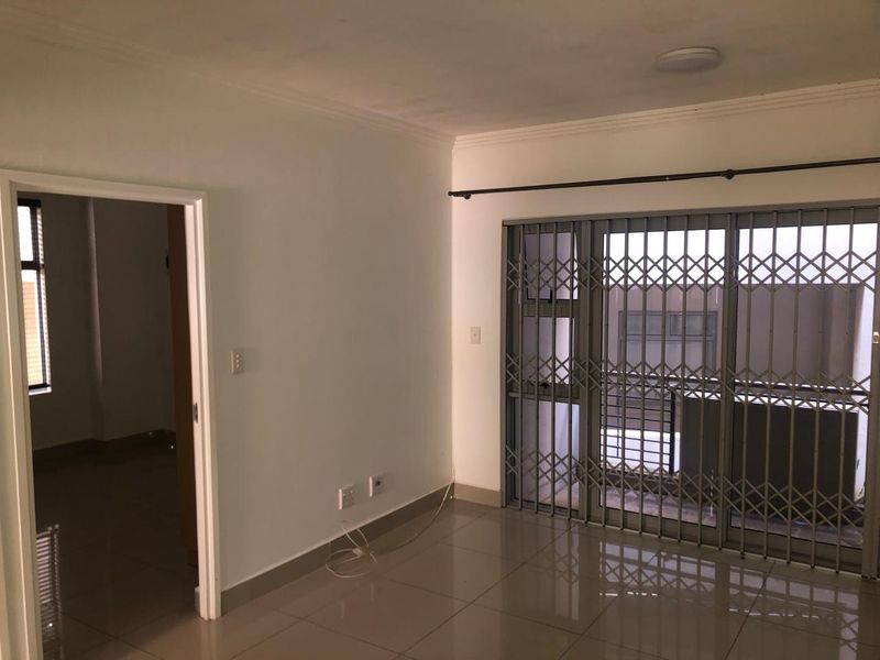 Ground floor two bedroom for sale - Photo 7