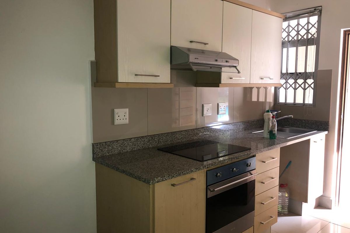 Ground floor two bedroom for sale - Photo 3