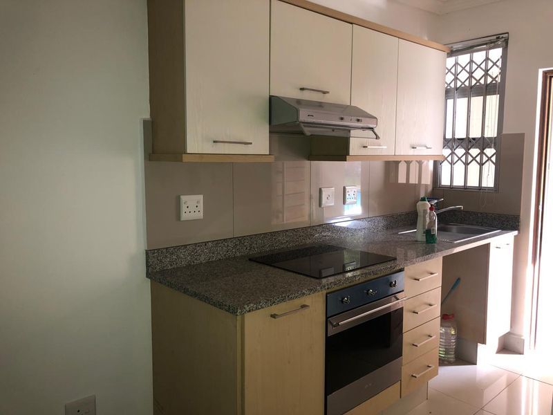 Ground floor two bedroom for sale - Photo 3