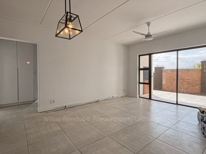 Stunning 3 Bed 2 Bath Premium Garden Unit in Izinga Eco Estate - Photo 4