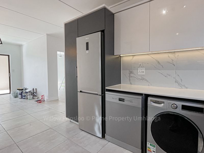 Stunning 3 Bed 2 Bath Premium Garden Unit in Izinga Eco Estate - Photo 2