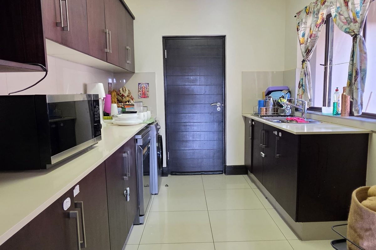 Townhouse For Sale In Umhlanga - Photo 5