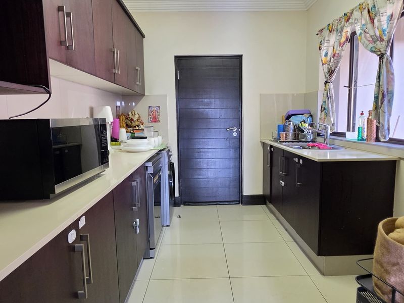 Townhouse For Sale In Umhlanga - Photo 5