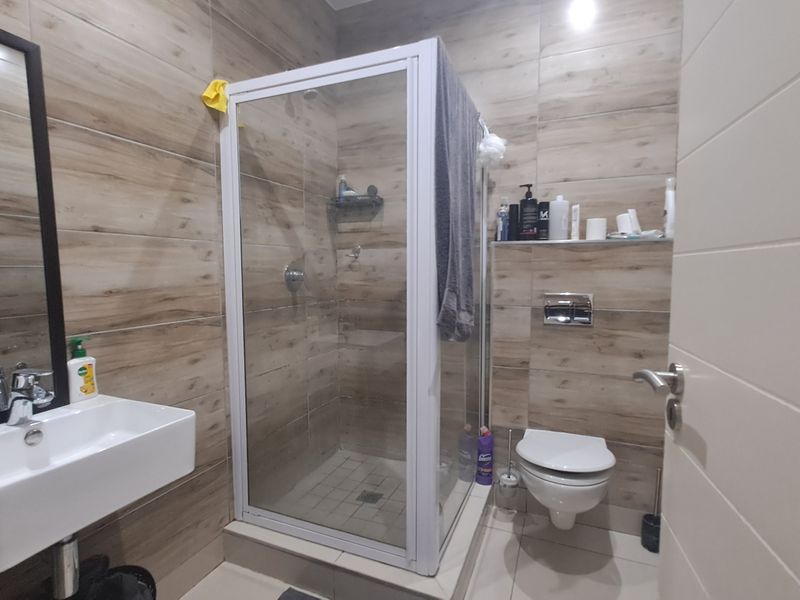 Modern 2-Bedroom, 2-Bathroom Apartment To Rent | Spacious & Comfortable Living - Photo 8