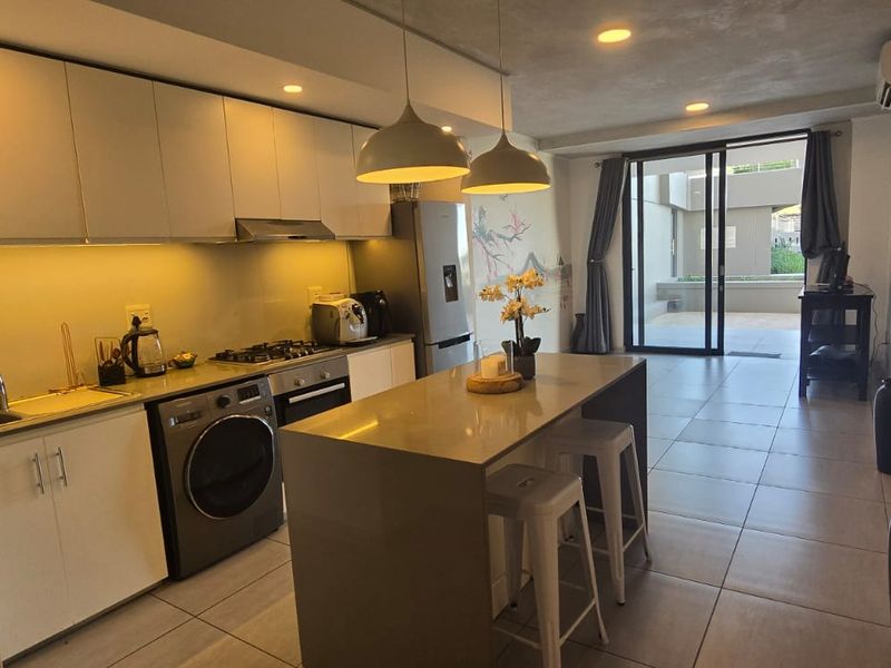 2 Bedroom 2Bathroom Furnished - Photo 4