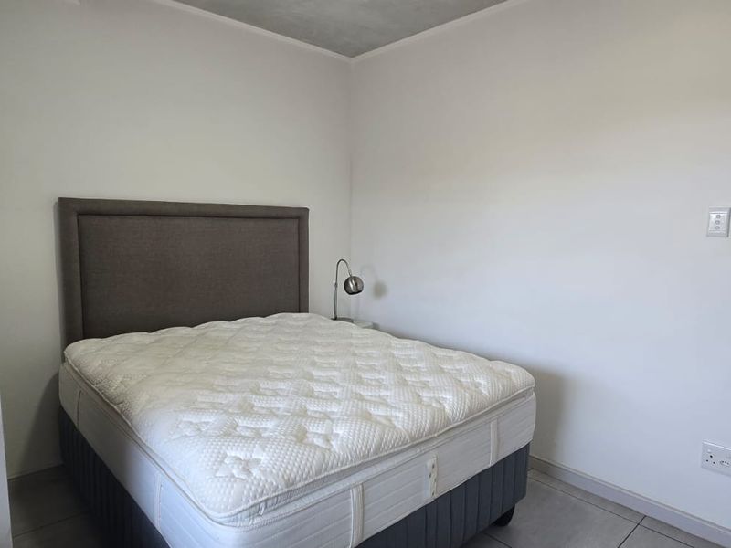 2 Bedroom 2Bathroom Furnished - Photo 10